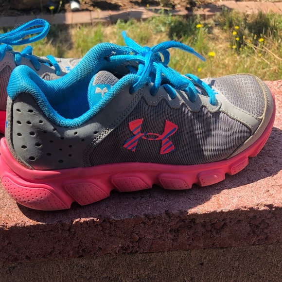 pink and blue under armour shoes